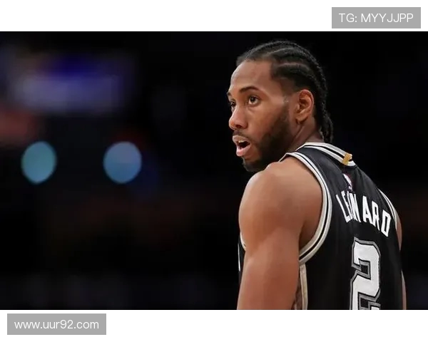 名记解读湖人变阵让里夫斯替补出战借鉴马刺文班轮换思路杯赛策略